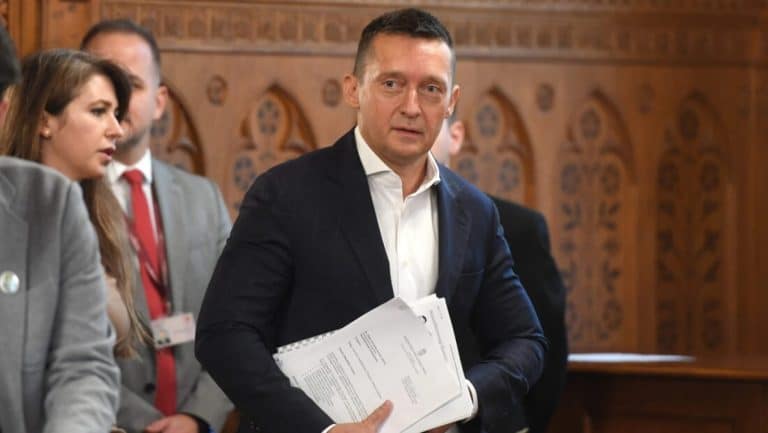 Rogán Antal Kiszállt A Káncz Csaba Ellen Indított Szőlő Utcai Rágalmazási Ügyből