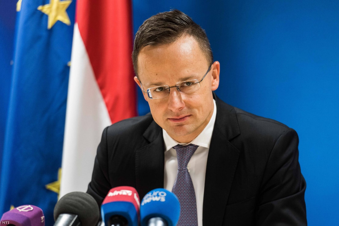 Szijjártó Péter BYD-állását bírálja Magyar Péter miniszterelnök egy videóban