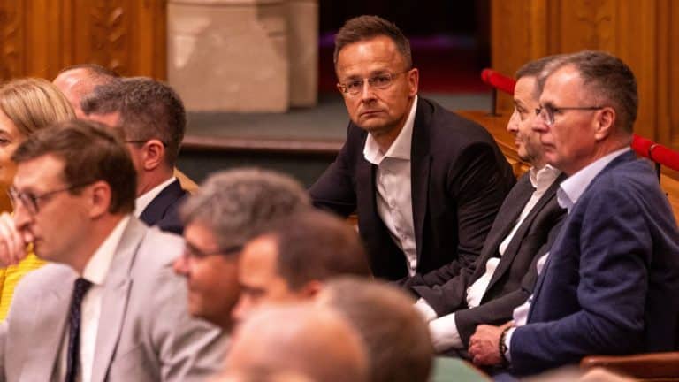 Szijjártó Péter Byd-Rendezvényen A Parlamenti Mandátumáról Történt Lemondása Előtt