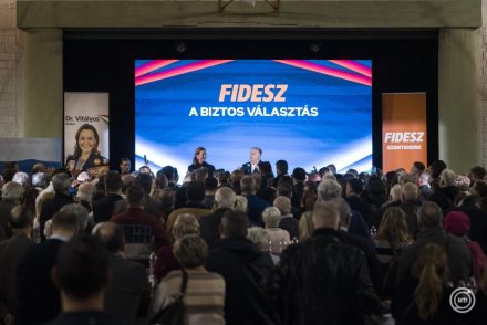 Fidesz időközi választás: öt vidéki helyen nincs jelölt – A király halódik: Berenger előtt fogynak a székek