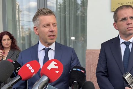 Az orosz állami hírügynökség üzent Magyar Péternek: „Magyar úr, még mindig túl drága?”