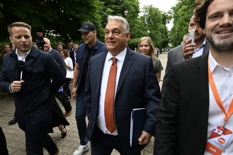 Magára hagyta a vereség után bolyongó Fideszt Orbán Viktor: a visszatérés helyett a stafétabot átadása jön?