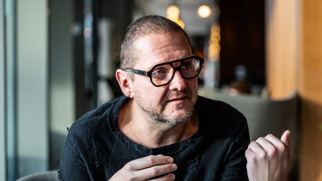 Lakatos Márk stylist portréja