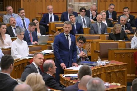 A Tisza ígéreteit kérte számon Rétvári Bence, Magyar Péter szerint viszont egyetlen állítása sem volt igaz