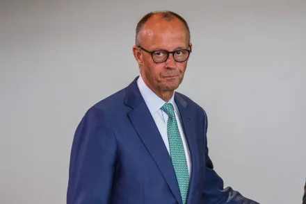 Friedrich Merz német koalíciója 15 hónap után is bukdácsol – A Függöny fel! szardíniás tányérja már az ajtók között repül