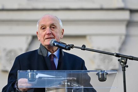 Mit rajzol ki egy 2009-es fotó az új köztársasági elnökről? Török Gábor a Tisza két jelöltjének közös Sólyom-szálát emelte ki