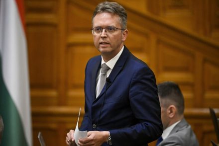 Fideszes polgármester fia árulta el, hogyan lehetett pályázni a titkos NKA-pénzekre