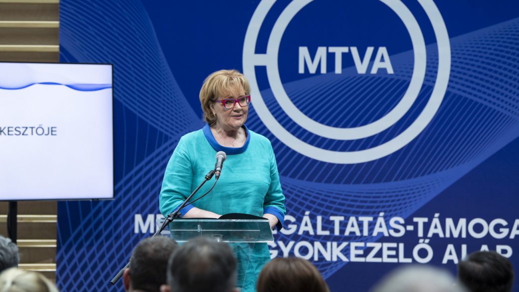 siklósi beatrix mti