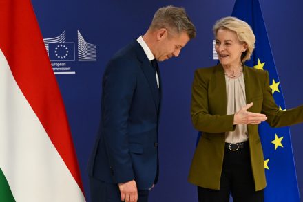500 milliárdos uniós pénzeső a hálózatra: Mészárosékat kizárták, zöld utat kapott a helyreállítási terv energetikai gigatendere