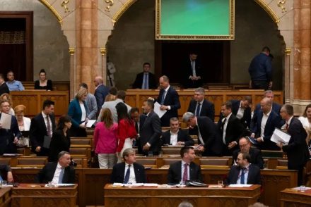 Új arcok jöhetnek a Fidesz-frakcióba, a 12 éves limit felgyorsíthatja a cserét