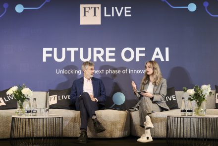 AI miatt került kellemetlen helyzetbe a Financial Times – éppen azt engedte át egy harvardi professzornak, amit maga tilt