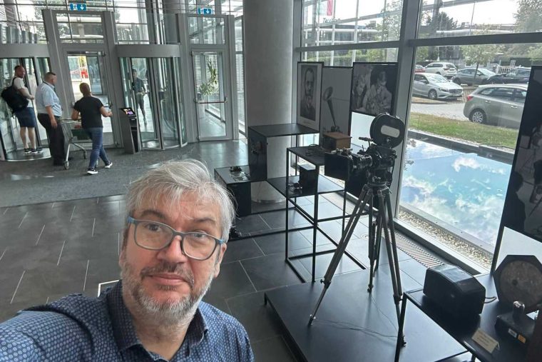 Kiszivárgott e-mailekkel buktatott Hadházy Ákos: Radnai Márk ott volt az űrlapokon, mégis tagadja a 4 milliárdos tenderbotrányt