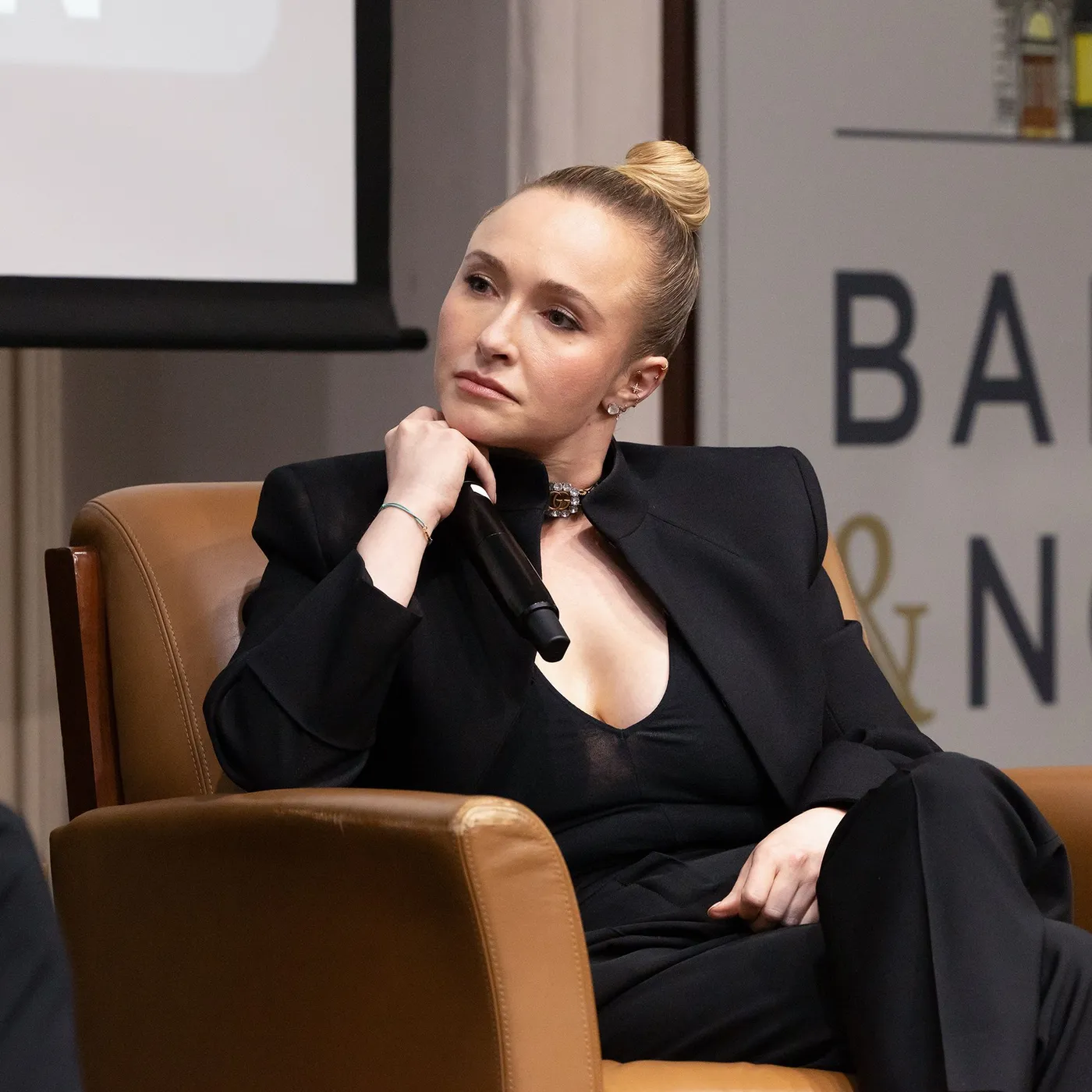 hayden panettiere halalanak oka