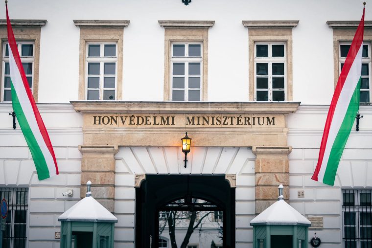honvedelmi miniszterium felujitasa
