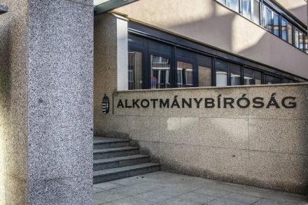 A Borkai-botrány egyik résztvevőjénél tártak fel furcsaságokat, miközben Vitézy Dávid vizsgálná a kaszinós pályázatokat