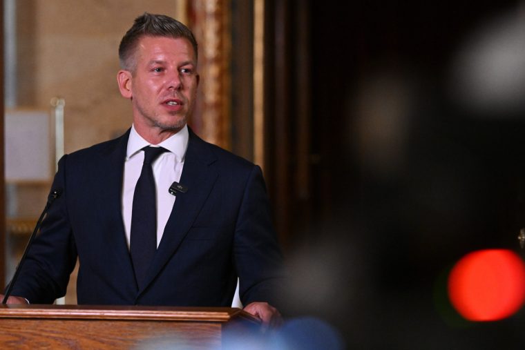 magyar peter a lezuhant gripen vadaszgeprol