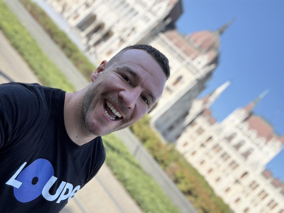 Molnár Áron kíméletlenül lecsapott: „Az okok között van a gerince megkeresése?” – Lázár János lemondása után a „lopott” pénzek sorsát követeli