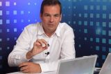 Kiszivárgott fotóval támad Németh Balázs: a fideszes képviselő szerint a régi szerkesztők nélkül nem lett volna adás, velük startolt el az új M1 Híradó