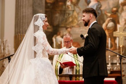 Radics Gigi fotókon mutatta meg az esküvőjét, amin Várkonyi Andrea is részt vett