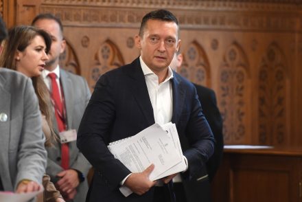 A szakértő sem érti, hogyan hozta össze Rogán Antal a találmányt: 2,1 milliárdos díjánál hűtlen kezelést is felvet