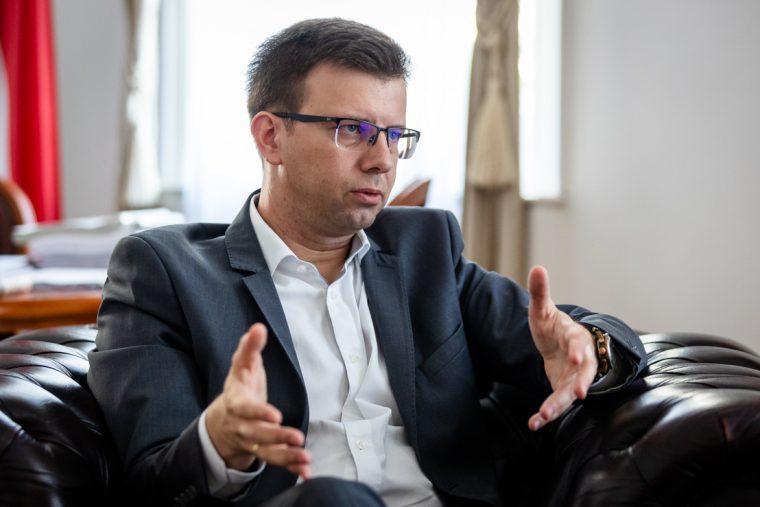Visszatérhet Orbán Viktor – Így kerülné meg a Tisza-kormány cikluskorlátját a Bóka János és a Fidesz: