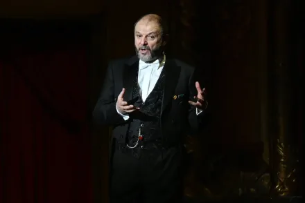 Titkos társulati ülést tartott a tagság: Ezért követelik Kiss-B. Atilla azonnali lemondását