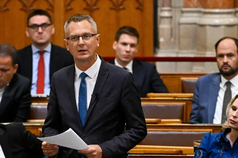 Hároméves felvétellel támadja Lannert Juditot a KDNP: a PDSZ nem hagyja, hogy a tanárokat pajzsként használják