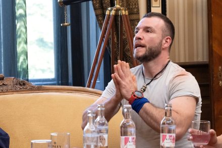 Nyolc perc alatt bukott el a békéltetés: Molnár Áron ellen tárgyalást tűz ki a bíróság a fóti gyermekotthon ügyében