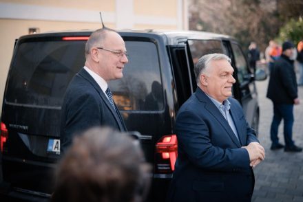 navracsics tibor es orban viktor
