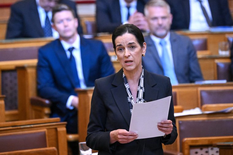 Rendkívüli bejelentést tett Orbán Anita: 10 orosz diplomatát utasított ki Magyarországról – reagált Moszkva is a lépésre