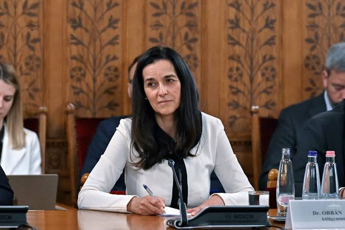 991,6 milliárdos fordulatot hirdetett Orbán Anita Amerikában: szerinte megszorítások nélkül érték el a többletet