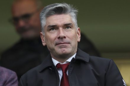 450 millió font elköltése után távozott a Liverpooltól Richard Hughes: Szaúd-Arábiába igazolt