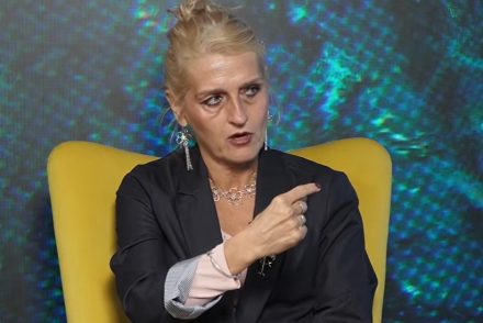 „Egyszer már elzavartuk az Orbánékat, akkor most elzavarjuk a Magyarékat” – Szabó Andrea rámutatott a felébredt társadalom új veszélyére