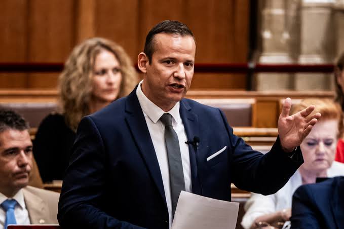 Toroczkai László kiakadt a főügyészségre: a BRFK-ra passzolták át a 4 milliárdos korrupciógyanús ügyet