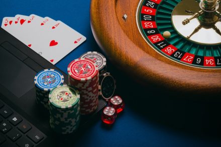 Bejövő hívások és félbehagyott játékok kezelése a Betmatch app mobilos kaszinójában